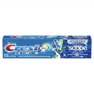 zubní pasta proti zápachu z úst Crest PREMIUM Plus Scope Dual Blast